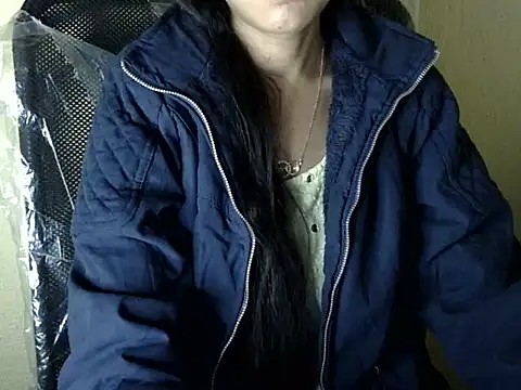 Snapshot of Shazi_1 chatting on December 18, 2025, 5:17 pm Shazi 1 online show from December 18, 2025, 5:17 pm