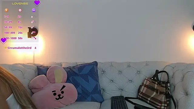 Snapshot of dalila_alii chatting on March 27, 2026, 1:36 am dalila alii online show from March 27, 2026, 1:36 am