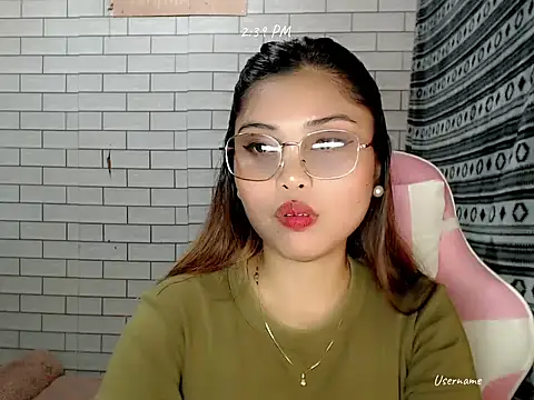 pinay old lover online show from November 10, 2025, 6:40 am