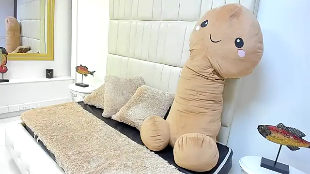 lola cook online show from December 3, 2025, 7:24 pm