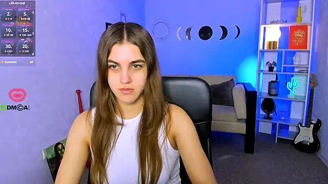 lina fox12 online show from November 25, 2025, 1:33 pm