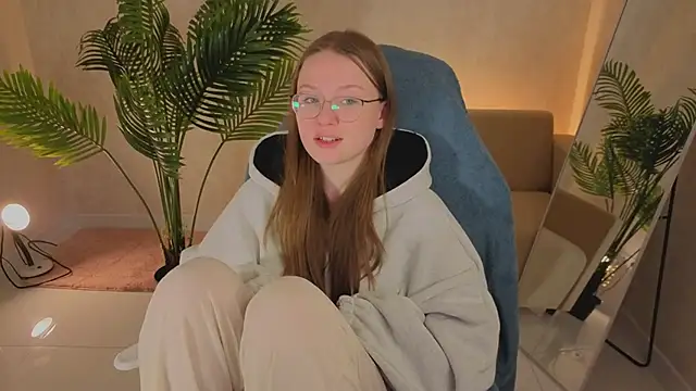 Snapshot of SirenaBlessing chatting on November 11, 2025, 1:11 am SirenaBlessing online show from November 11, 2025, 1:11 am