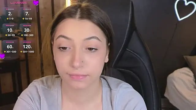 Snapshot of slow_flower chatting on November 14, 2025, 12:20 pm slow flower online show from November 14, 2025, 12:20 pm