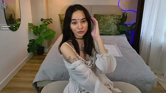 Snapshot of Lunel_kitten chatting on October 5, 2025, 1:24 pm Lunel kitten online show from October 5, 2025, 1:24 pm
