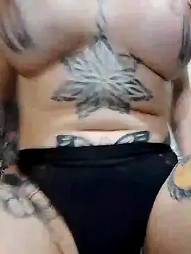 MidyRiscada online show from November 3, 2025, 3:15 pm