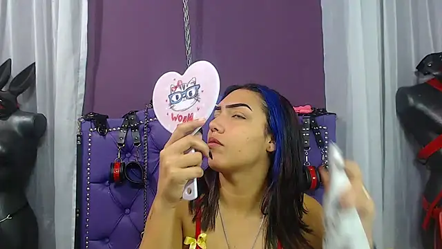 Sophie-dbs online show from December 3, 2025, 3:55 pm