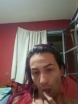 Snapshot of Gisselly_ chatting on October 12, 2025, 5:42 am Gisselly online show from October 12, 2025, 5:42 am