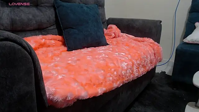 Snapshot of Michellx_hot2 chatting on February 25, 2026, 6:46 am Michellx hot2 online show from February 25, 2026, 6:46 am