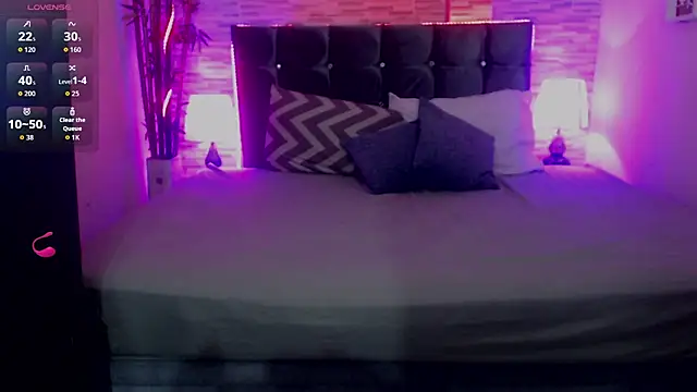 Snapshot of Michellx_hot2 chatting on February 1, 2026, 1:48 am Michellx hot2 online show from February 1, 2026, 1:48 am