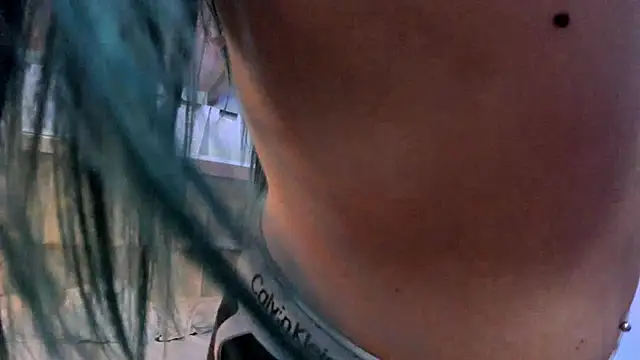 SamyShark online show from December 19, 2025, 9:11 am