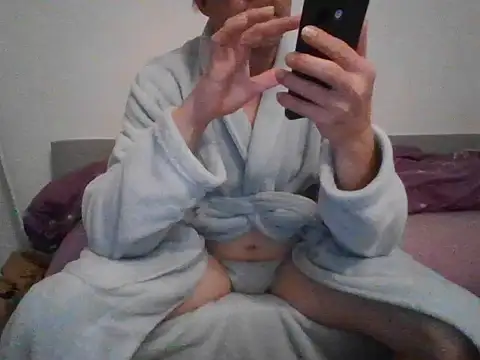 Snapshot of honzinka83 chatting on October 30, 2025, 4:15 pm honzinka83 online show from October 30, 2025, 4:15 pm