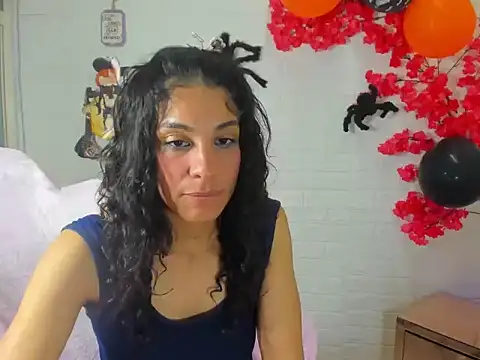 Snapshot of Michii_19 chatting on October 7, 2025, 3:07 am Michii 19 online show from October 7, 2025, 3:07 am