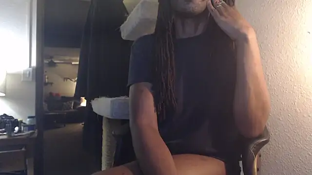 AlickleStiff online show from October 28, 2025, 9:25 pm