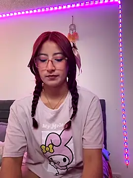 saramooon online show from November 20, 2025, 1:12 pm