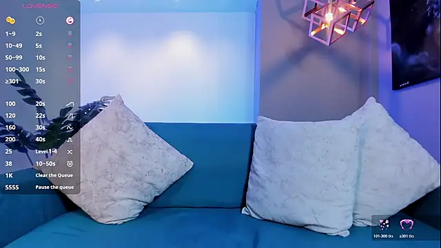 Snapshot of VenusCooper chatting on February 20, 2026, 8:11 pm VenusCooper online show from February 20, 2026, 8:11 pm