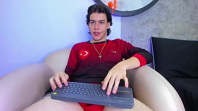 Snapshot of Lucian_grey chatting on October 22, 2025, 1:43 pm Lucian grey online show from October 22, 2025, 1:43 pm