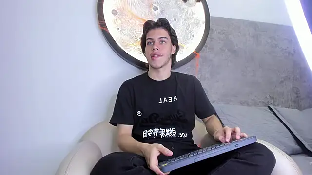 Snapshot of Lucian_grey chatting on October 11, 2025, 3:40 am Lucian grey online show from October 11, 2025, 3:40 am