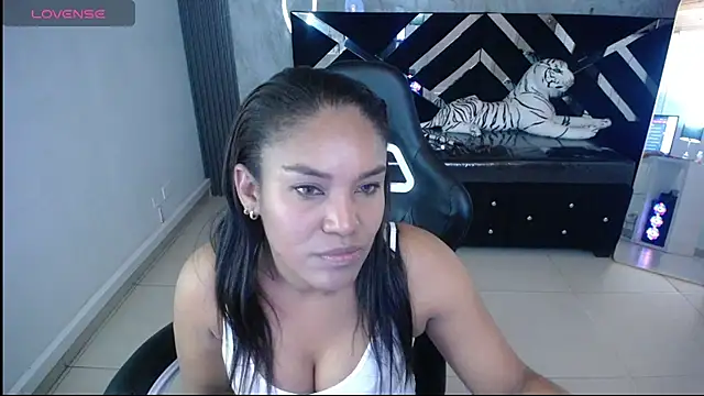 kamala a online show from October 10, 2025, 3:40 am