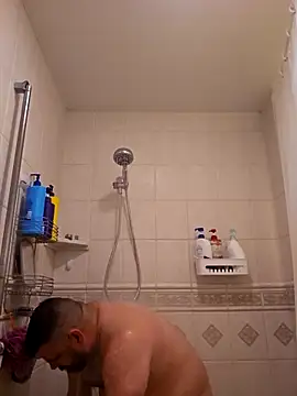 Roddog18 online show from April 11, 2026, 2:08 am