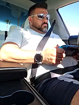 Snapshot of Roddog18 chatting on February 4, 2026, 7:31 pm Roddog18 online show from February 4, 2026, 7:31 pm