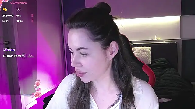 AlmaryKim online show from January 14, 2025, 7:21 pm