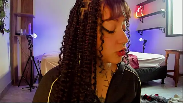 Snapshot of Kora_Red69 chatting on January 31, 2026, 7:12 pm Kora Red69 online show from January 31, 2026, 7:12 pm