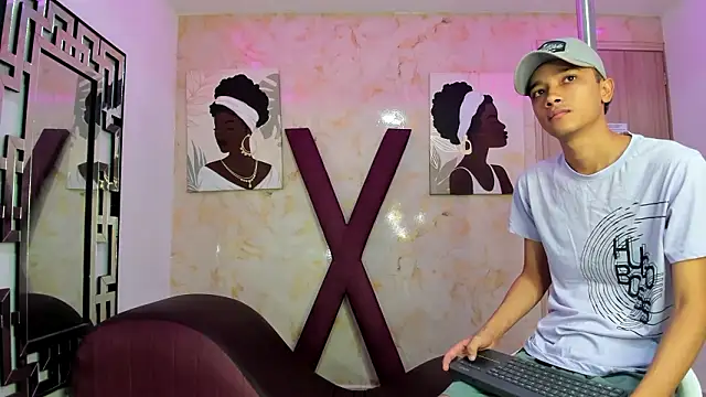 VERY HOT GUYS online show from February 12, 2026, 1:22 pm