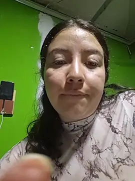 annyaparis online show from October 24, 2025, 1:26 am