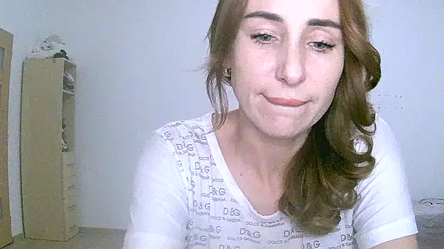 Snapshot of Eliza-Tastys-Q chatting on October 14, 2025, 2:28 pm Eliza-Tastys-Q online show from October 14, 2025, 2:28 pm