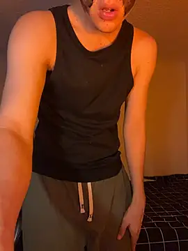 LiamMyst online show from November 21, 2025, 11:15 pm