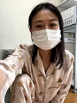 mia2 jp online show from November 1, 2025, 1:01 am