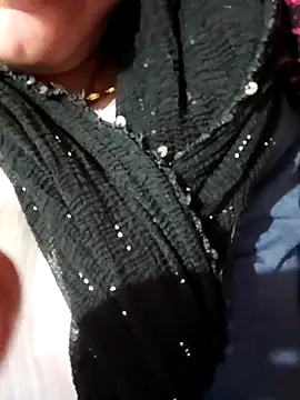 LOVE-VIKA online show from December 3, 2025, 8:25 am