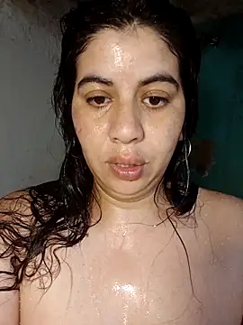 Snapshot of Benditofetiche chatting on November 25, 2025, 10:10 pm Benditofetiche online show from November 25, 2025, 10:10 pm