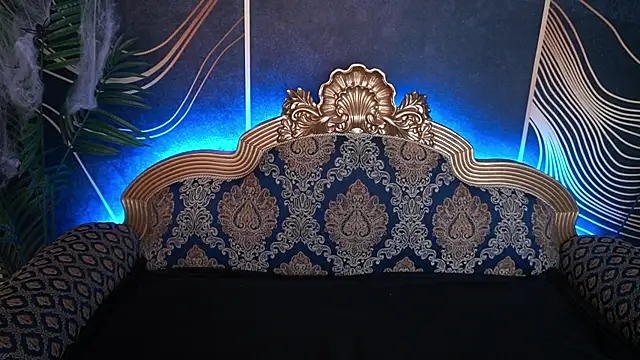 IsabelleDiorr online show from October 27, 2025, 8:54 pm