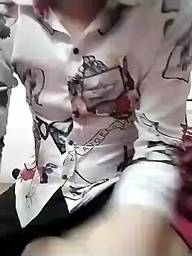 Snapshot of Ahphuong9 chatting on November 5, 2025, 8:17 am Ahphuong9 online show from November 5, 2025, 8:17 am