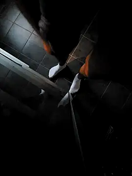 rezzzze online show from October 14, 2025, 5:41 am