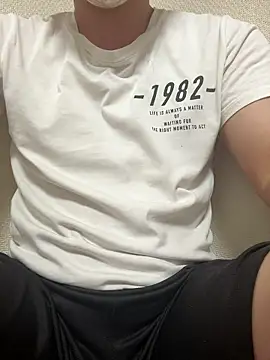 kumatan3434 online show from October 1, 2025, 11:58 am