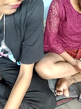 Unique girls90 online show from March 20, 2026, 2:07 pm