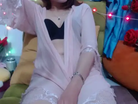 Snapshot of Sachiko-mom chatting on October 1, 2025, 2:17 am Sachiko-mom online show from October 1, 2025, 2:17 am