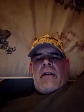 DeeBestEver online show from October 8, 2025, 2:02 am