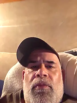 DeeBestEver online show from December 2, 2025, 5:53 am