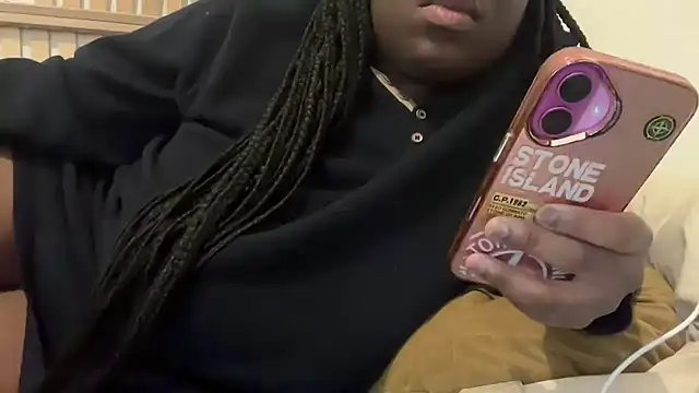 nanaisbackk online show from March 24, 2026, 12:05 pm