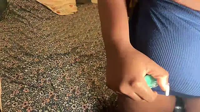 Snapshot of nanaisbackk chatting on February 6, 2026, 12:17 am nanaisbackk online show from February 6, 2026, 12:17 am