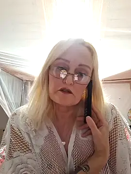 Jenny Blum online show from October 15, 2025, 8:55 am