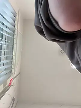 Victoria6989 online show from January 18, 2026, 11:02 am