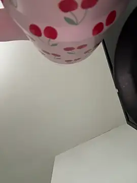 Victoria6989 online show from February 11, 2026, 4:29 pm