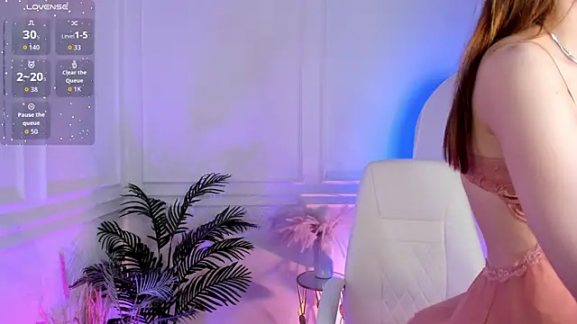 PollyMayer online show from April 16, 2026, 9:39 pm