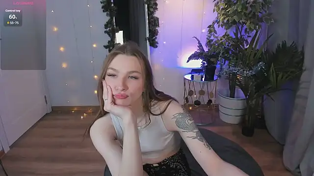 PollyMayer online show from December 14, 2025, 8:47 pm