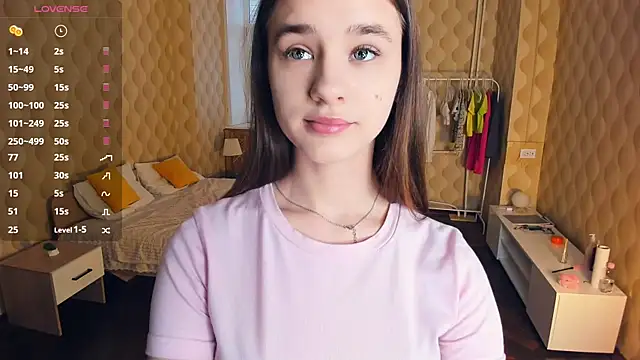 JinnyMcie online show from January 7, 2026, 7:13 am