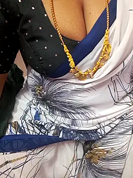 Snapshot of Tamil_Ammani chatting on February 6, 2026, 5:53 pm Tamil Ammani online show from February 6, 2026, 5:53 pm